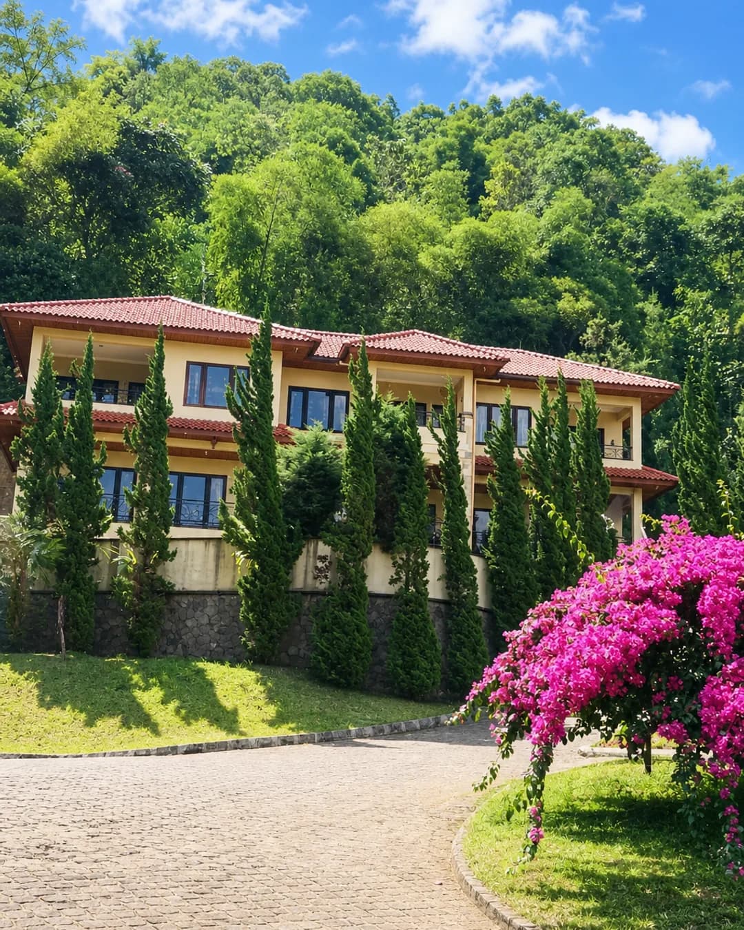Villa Dijual di Pacet